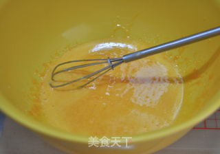 香蕉甜心戚风 无油版的做法步骤:6