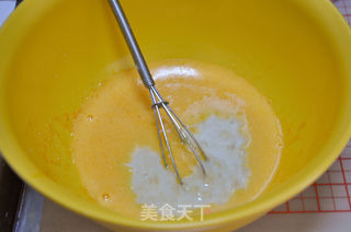 香蕉甜心戚风 无油版的做法步骤:7