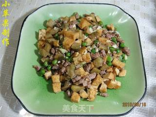 榨菜豆丁的做法步骤:4
