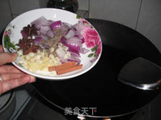 餐桌上的烧烤味美食——孜然土豆焖牛肉的做法步骤：7
