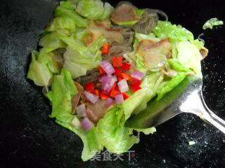 腊肉包菜炖薯粉的做法步骤:9