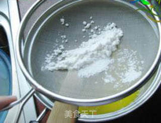颠覆传统的—花生油戚风蛋糕的做法步骤:4