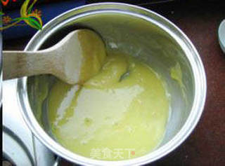 颠覆传统的—花生油戚风蛋糕的做法步骤:5