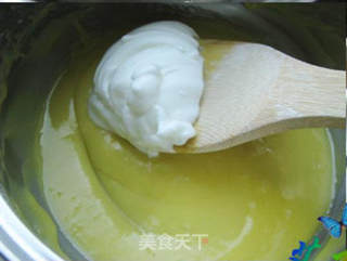 颠覆传统的—花生油戚风蛋糕的做法步骤:8