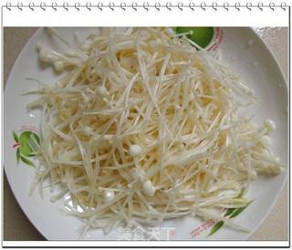 番茄金针菇肉末汤的做法步骤：3