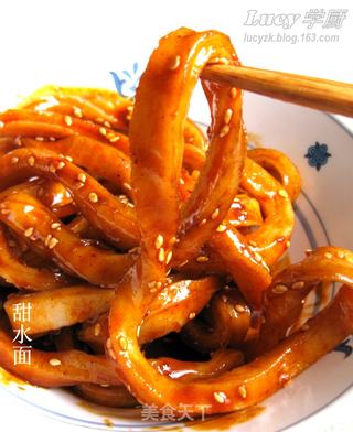 三根面一碗的成都小吃甜水面的做法步骤：5