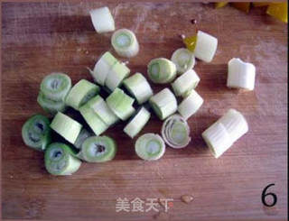 几个窍门儿解决川味宫保菜——【宫保虾球】的做法步骤:6