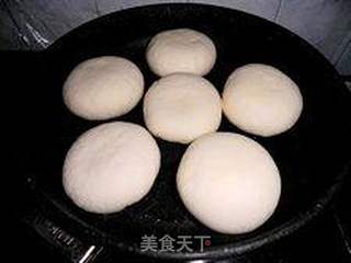 改为煎方法—馒头配方【烙豆沙饼】的做法步骤：9
