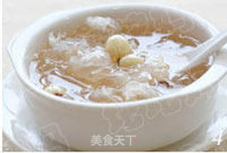 银耳莲子羹的做法步骤：4