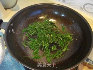 韭菜鸡蛋炒猫耳朵的做法步骤:12