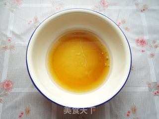 百花照福——蜜饯月饼的做法步骤：1