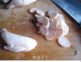 谁都可以做得得心应手的家常快炒——鲜辣杏鲍菇炒肉片的做法步骤:3