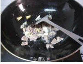 谁都可以做得得心应手的家常快炒——鲜辣杏鲍菇炒肉片的做法步骤:5
