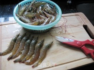 盐油爆海虾的做法步骤:2