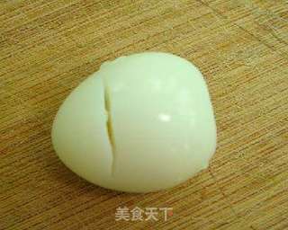 玉兔五彩丝的做法步骤：1