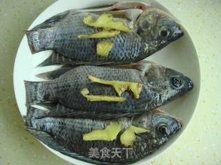 无辣版水煮罗非鱼的做法步骤:4