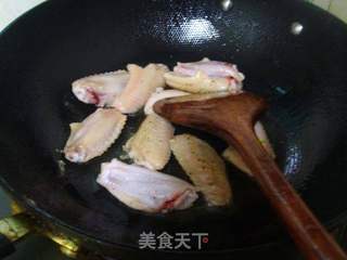 腐乳烧鸡翅的做法步骤：4