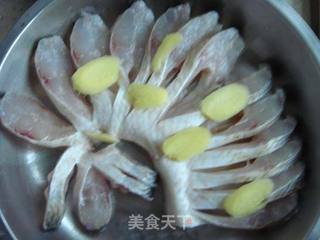 孔雀开屏武昌鱼的做法步骤:5