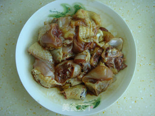 香菇滑鸡煲仔饭的做法步骤:4