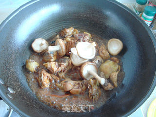 香菇滑鸡煲仔饭的做法步骤:9