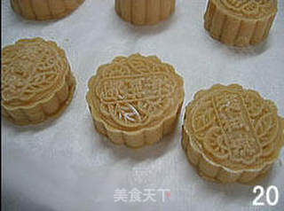 芸豆沙馅传统月饼的做法步骤:20