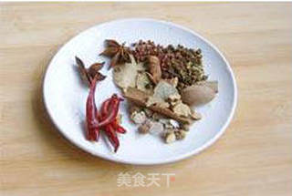 麻辣鸭头的做法步骤:3