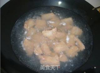 干烧大排的做法步骤：2
