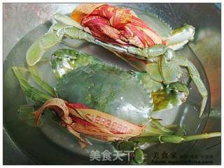 葱姜炒青蟹的做法步骤：1