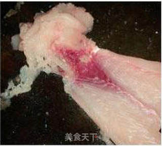一碗鲜(附鱼丸制作方法的详解图)的做法步骤:5