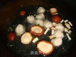 一碗鲜(附鱼丸制作方法的详解图)的做法步骤:15