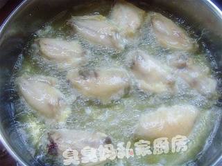 避风塘鸡翅的做法步骤:3