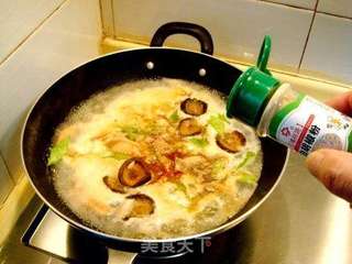西班牙海鲜锅仔饭的做法步骤:12