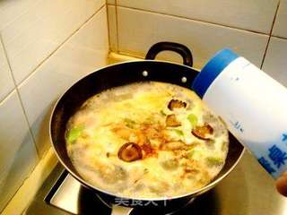 西班牙海鲜锅仔饭的做法步骤:13