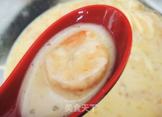 虾仁滑蛋烩西红柿的做法步骤:3
