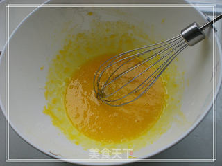 电饭锅版戚风椰蓉蛋糕(超详细)的做法步骤:7
