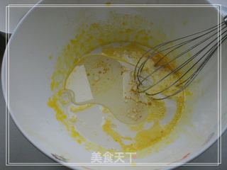电饭锅版戚风椰蓉蛋糕(超详细)的做法步骤:8