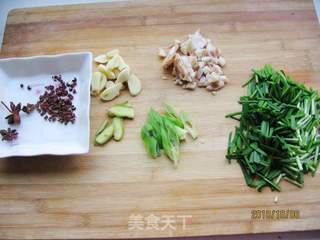 与小白菜同炖的鲅鱼的做法步骤:4