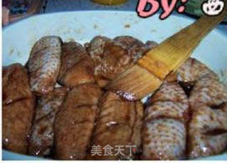 微波红酒鸡翅的做法步骤:7