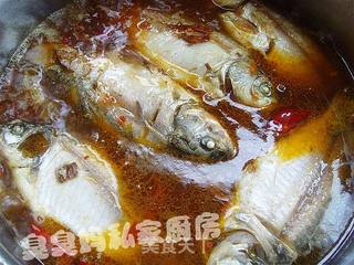 糟香豆瓣鲫鱼的做法步骤:8