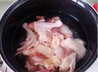 竹荪鸡汤的做法步骤:2