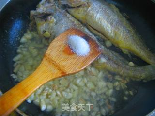 红烧黄花鱼的做法步骤:7