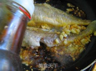 红烧黄花鱼的做法步骤:8