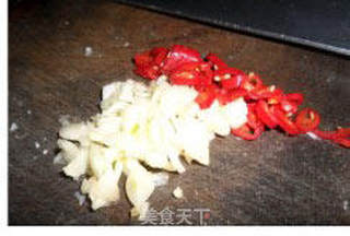 毛豆炒肉的做法步骤:3