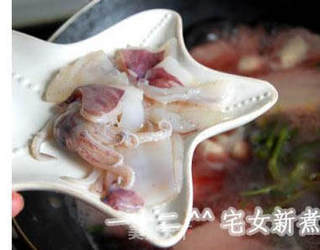 墨鱼大虾豆腐汤的做法步骤:11