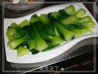 上汤双孢菇扒油菜的做法步骤:5