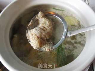 竹荪土鸡汤的做法步骤:3