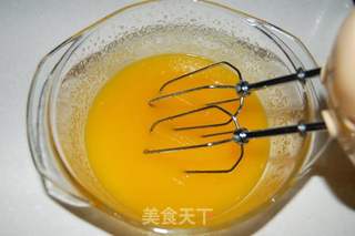 芝麻小蛋糕的做法步骤:2