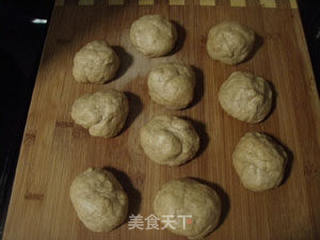 玉米肠肉桂面包卷的做法步骤：6