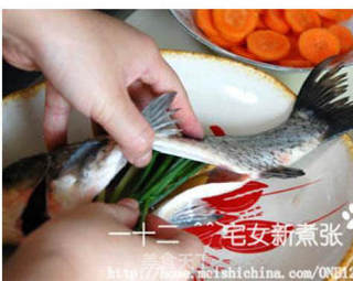 奶白色的鱼汤的做法步骤:7