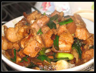 豆瓣酱焖五花肉的做法步骤:5